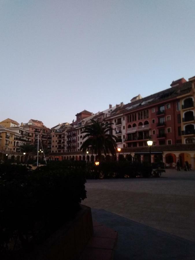 Apartment En Port Saplaya